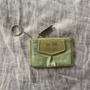 Coach wristlet circa 2010. EUC